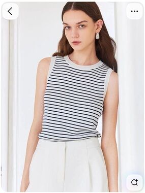Striped Crewneck Knit Tank Top in White & Navy